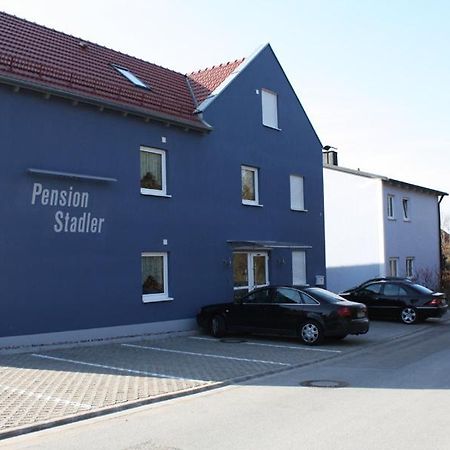 Pension Stadler Obertraubling ภายนอก รูปภาพ